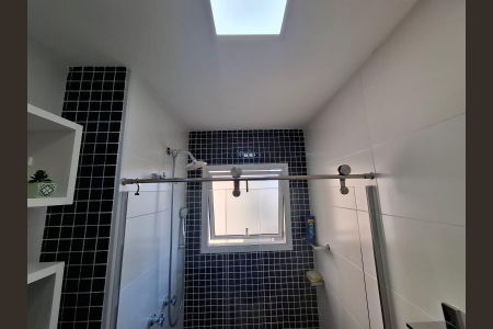 Apartamento à venda com 94m², 3 quartos e 2 vagasBanheiro 