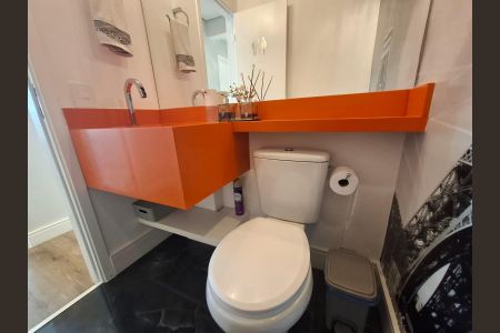 Apartamento à venda com 94m², 3 quartos e 2 vagasBanheiro 