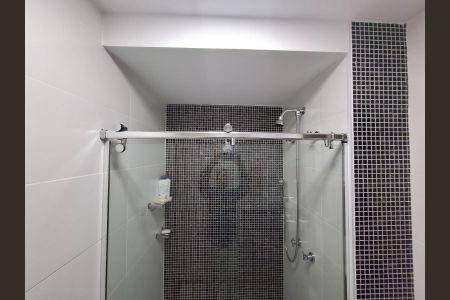 Apartamento à venda com 94m², 3 quartos e 2 vagasBanheiro 