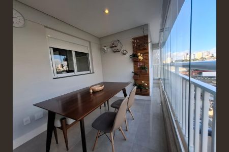 Apartamento à venda com 94m², 3 quartos e 2 vagasVaranda