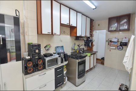 Apartamento para alugar com 99m², 2 quartos e 1 vaga Apartamento para alugar com 99m², 2 quartos e 1 vagaCozinha