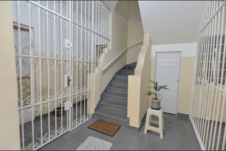 Apartamento para alugar com 99m², 2 quartos e 1 vaga Apartamento para alugar com 99m², 2 quartos e 1 vagaHall