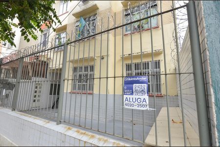 Apartamento para alugar com 99m², 2 quartos e 1 vaga Apartamento para alugar com 99m², 2 quartos e 1 vagaFachada