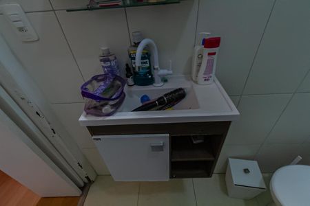 Apartamento à venda com 70m², 2 quartos e 1 vaga Apartamento à venda com 70m², 2 quartos e 1 vagaBanheiro