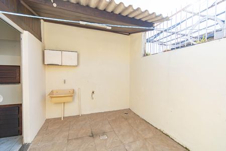 Casa de condomínio à venda com 80m², 2 quartos e 2 vagas