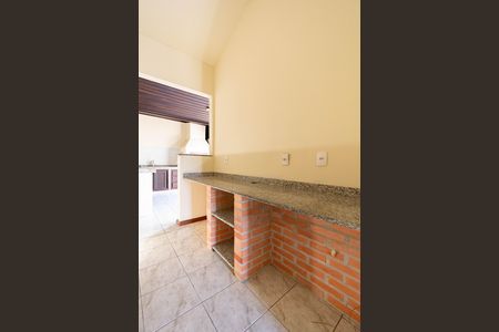 Casa de condomínio à venda com 80m², 2 quartos e 2 vagas