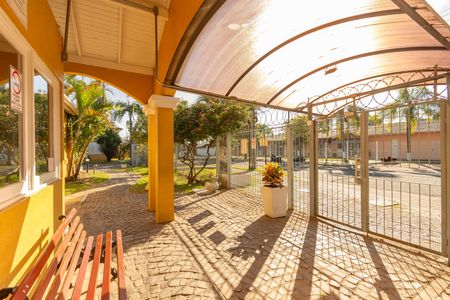 Casa de condomínio à venda com 80m², 2 quartos e 2 vagas