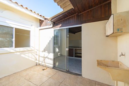 Casa de condomínio à venda com 80m², 2 quartos e 2 vagas