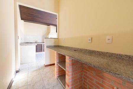 Casa de condomínio à venda com 80m², 2 quartos e 2 vagas