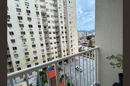 Varanda da sala de apartamento para alugar com 2 quartos, 55m² em Todos Os Santos, Rio de Janeiro