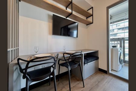 Quarto  de kitnet/studio para alugar com 1 quarto, 29m² em Chácara Santo Antônio (zona Sul), São Paulo