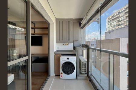 Studio para alugar com 29m², 1 quarto e sem vaga Studio para alugar com 29m², 1 quarto e sem vagaSacada