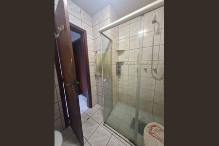 Casa para alugar com 137m², 4 quartos e 2 vagas Casa para alugar com 137m², 4 quartos e 2 vagasBanheiro social