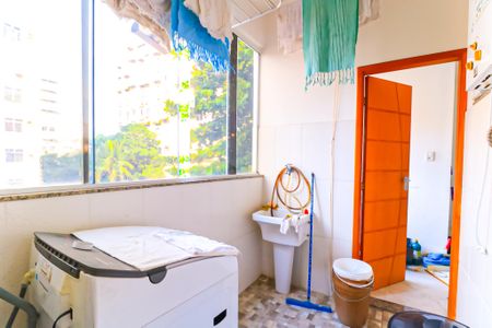 Apartamento para alugar com 102m², 2 quartos e 2 vagas Apartamento para alugar com 102m², 2 quartos e 2 vagasÁrea de Serviço