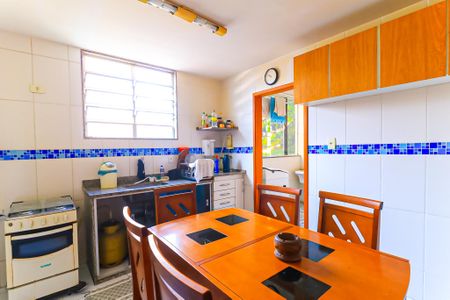 Apartamento para alugar com 102m², 2 quartos e 2 vagas Apartamento para alugar com 102m², 2 quartos e 2 vagasCozinha