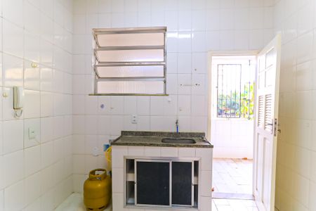 Apartamento para alugar com 102m², 2 quartos e 2 vagasCozinha