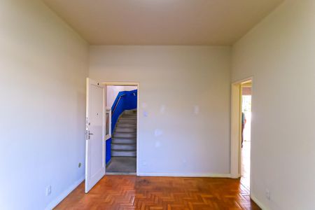 Apartamento para alugar com 102m², 2 quartos e 2 vagasSala