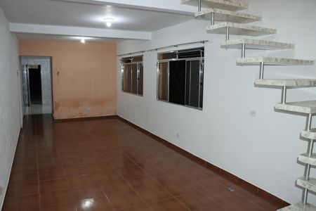 Casa para alugar com 3 quartos, 200m² em Portal da Primavera, Cotia