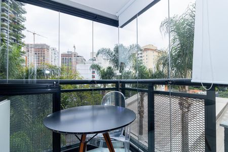 Studio para alugar com 30m², 1 quarto e 1 vaga Studio para alugar com 30m², 1 quarto e 1 vagaVaranda