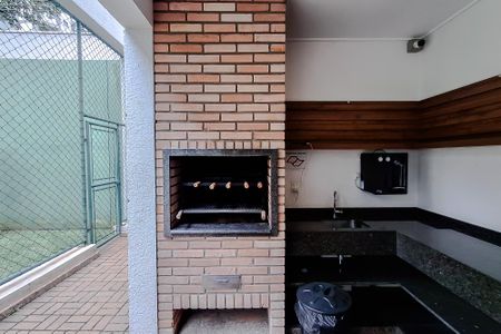 Apartamento à venda com 213m², 4 quartos e 4 vagas Apartamento à venda com 213m², 4 quartos e 4 vagasÁrea comum - Churrasqueira