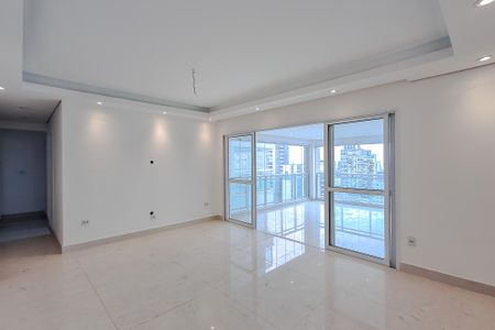 Apartamento à venda com 213m², 4 quartos e 4 vagas Apartamento à venda com 213m², 4 quartos e 4 vagasSala