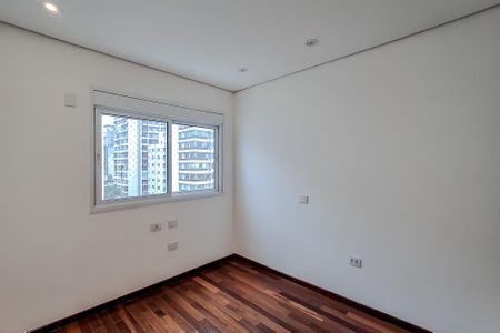 Apartamento à venda com 213m², 4 quartos e 4 vagas Apartamento à venda com 213m², 4 quartos e 4 vagasQuarto 2 - Suíte