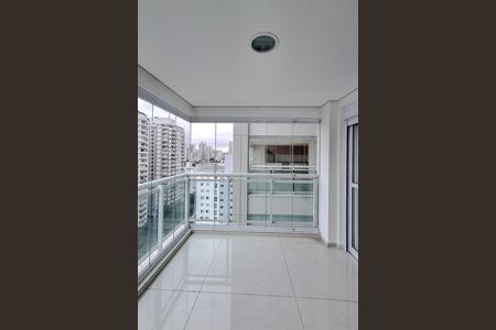 Apartamento à venda com 213m², 4 quartos e 4 vagas Apartamento à venda com 213m², 4 quartos e 4 vagasVaranda da Suíte