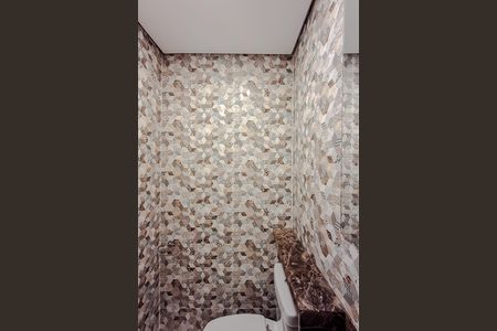 Apartamento à venda com 213m², 4 quartos e 4 vagas Apartamento à venda com 213m², 4 quartos e 4 vagasLavabo