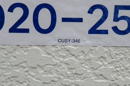 Apartamento à venda com 213m², 4 quartos e 4 vagas Apartamento à venda com 213m², 4 quartos e 4 vagasCUSY-346
