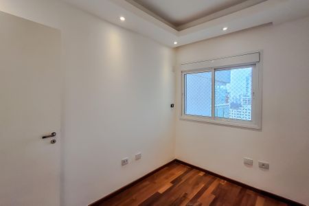 Apartamento à venda com 213m², 4 quartos e 4 vagas Apartamento à venda com 213m², 4 quartos e 4 vagasQuarto 1