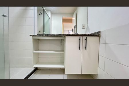 Apartamento para alugar com 114m², 4 quartos e 2 vagasBanheiro 1