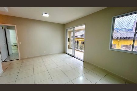 Apartamento para alugar com 114m², 4 quartos e 2 vagasSala