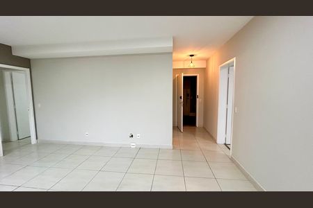 Apartamento para alugar com 114m², 4 quartos e 2 vagasSala