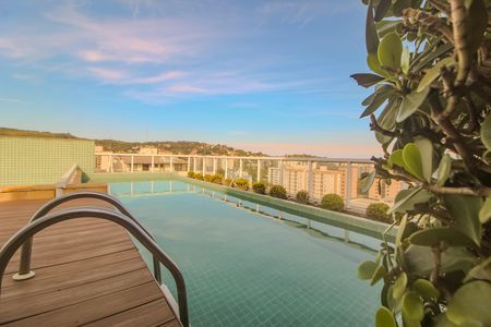 Apartamento à venda com 60m², 2 quartos e 1 vaga Apartamento à venda com 60m², 2 quartos e 1 vagaPiscina/Terraço/Vista