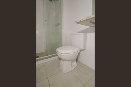 Apartamento à venda com 60m², 2 quartos e 1 vaga Apartamento à venda com 60m², 2 quartos e 1 vagaBanheiro da Suíte