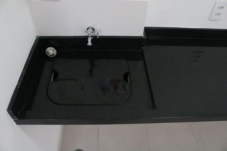 Apartamento para alugar com 34m², 2 quartos e sem vagaCozinha e Área de Serviço