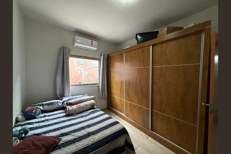 Casa à venda com 360m², 3 quartos e 2 vagas Casa à venda com 360m², 3 quartos e 2 vagasQuarto 1