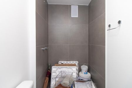 Apartamento à venda com 62m², 2 quartos e 1 vaga Apartamento à venda com 62m², 2 quartos e 1 vagaBanheiro
