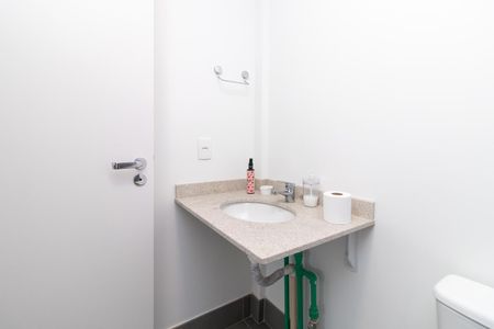 Apartamento à venda com 62m², 2 quartos e 1 vaga Apartamento à venda com 62m², 2 quartos e 1 vagaBanheiro