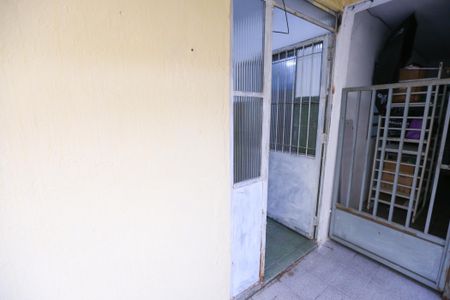 Casa para alugar com 34m², 1 quarto e sem vaga Casa para alugar com 34m², 1 quarto e sem vagaÁrea externa