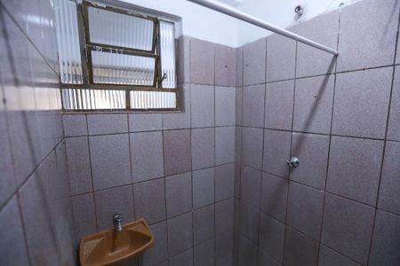 Casa para alugar com 34m², 1 quarto e sem vaga Casa para alugar com 34m², 1 quarto e sem vagaBanheiro