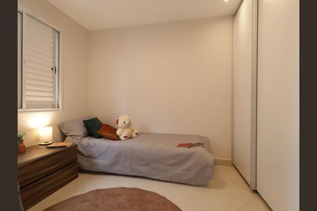 Apartamento à venda com 95m², 3 quartos e 2 vagasQuarto 2