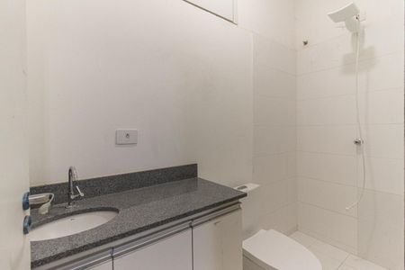 Casa para alugar com 70m², 2 quartos e sem vaga Casa para alugar com 70m², 2 quartos e sem vagaBanheiro Social