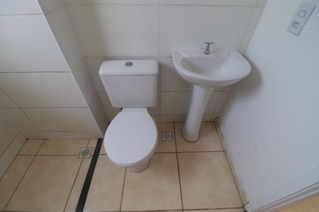 Apartamento para alugar com 63m², 2 quartos e sem vagaBanheiro 