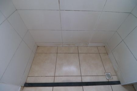 Apartamento para alugar com 63m², 2 quartos e sem vagaBanheiro 