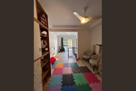 Apartamento para alugar com 4 quartos, 154m² em Nogueira, Petrópolis