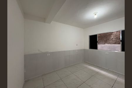 Quarto de casa para alugar com 2 quartos, 80m² em Vila Albertina, São Paulo