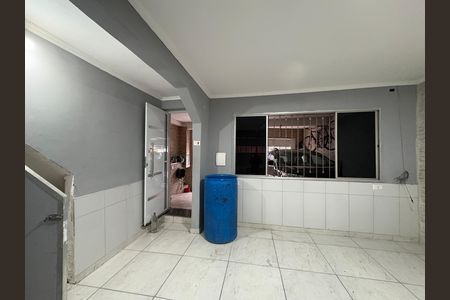 Casa para alugar com 80m², 2 quartos e sem vagaSala