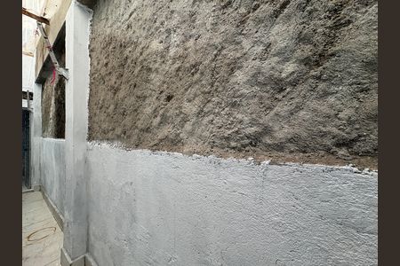 Casa para alugar com 80m², 2 quartos e sem vagaQuintal