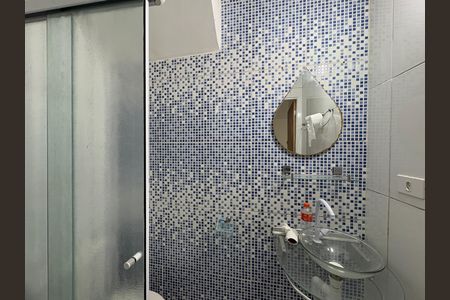 Casa para alugar com 80m², 2 quartos e sem vagaBanheiro da Suíte
